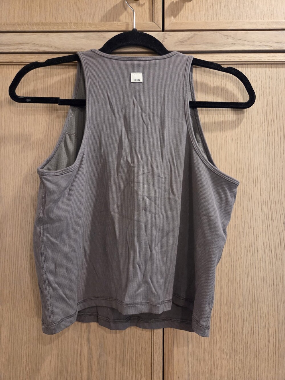 Vuori Racerback Ribbed Tank With Built In Bra Like New - Picture 6 of 7